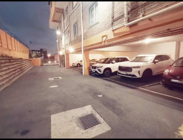 3 BEDROOM APARTMENT FOR SALE IN SYDENHAM